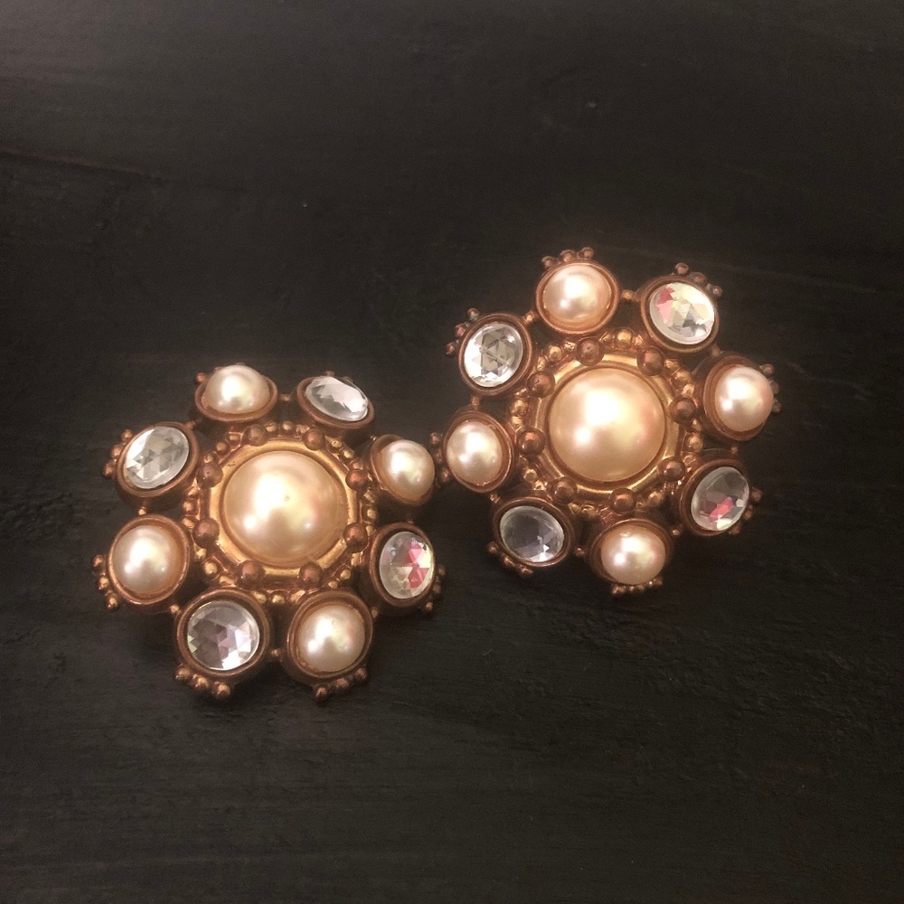 Pearl Groove Clip-On Earrings